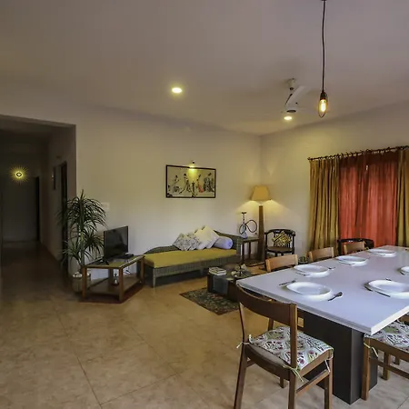 Oyo 10871 Home Luxurious 3Bhk Dona Paula